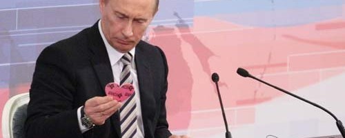 Rosa Herzen für Homos, Sterne für Juden?